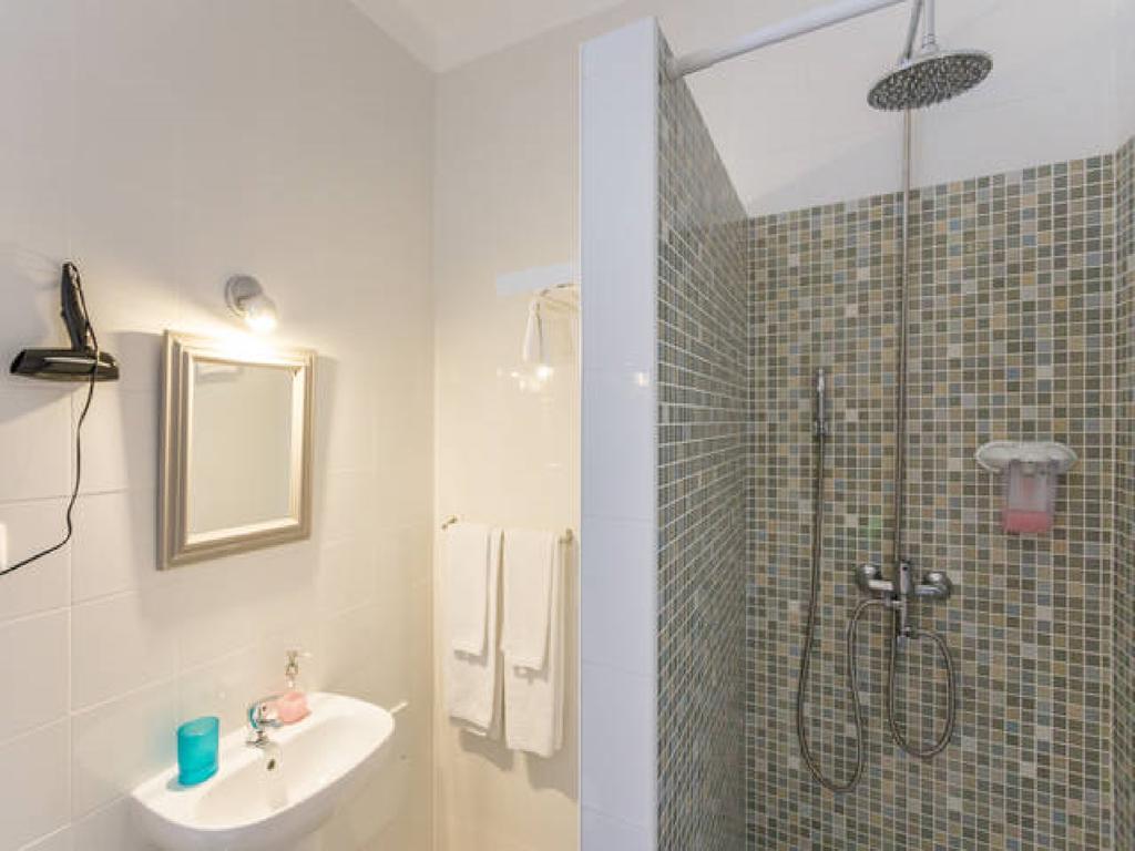 Double or Twin Room River View External Private Bathroom