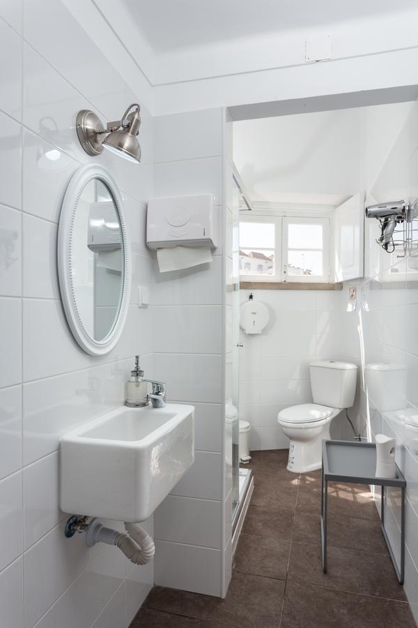 Double or Twin Room River View External Private Bathroom